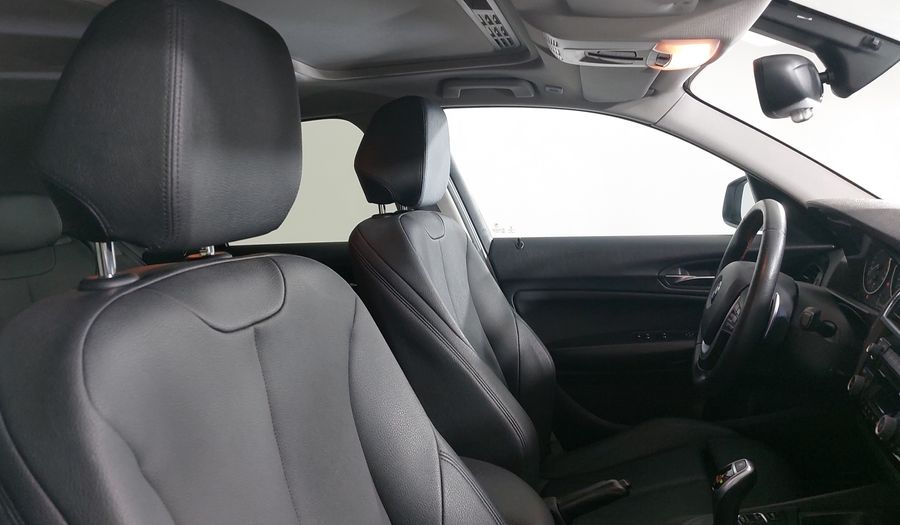 Bmw Serie 1 2.0 120IA SPORT LINE AUTO Hatchback 2017