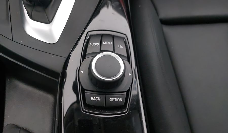 Bmw Serie 1 2.0 120IA SPORT LINE AUTO Hatchback 2017