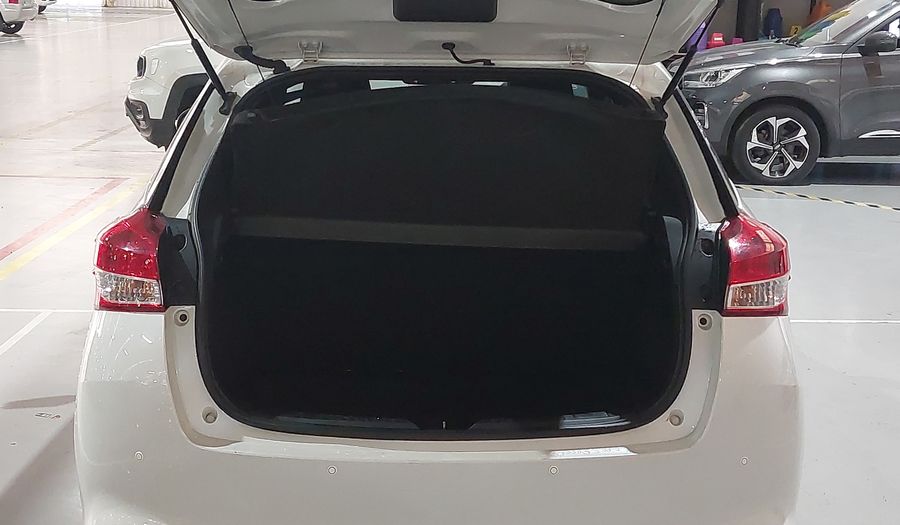 Toyota Yaris XL Hatchback 2019