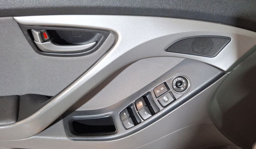 Hyundai Elantra 1.8 GLS PREMIUM AT Sedan 2015