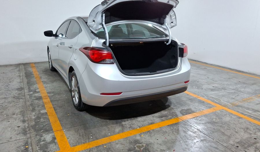 Hyundai Elantra 1.8 GLS PREMIUM AT Sedan 2015