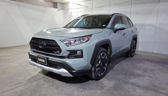 2021 • 60,720 km • Automático