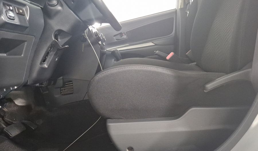 Toyota Avanza 1.5 LE AT Minivan 2017