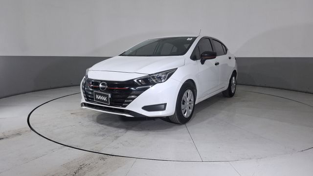 Nissan Versa 1.6 SENSE