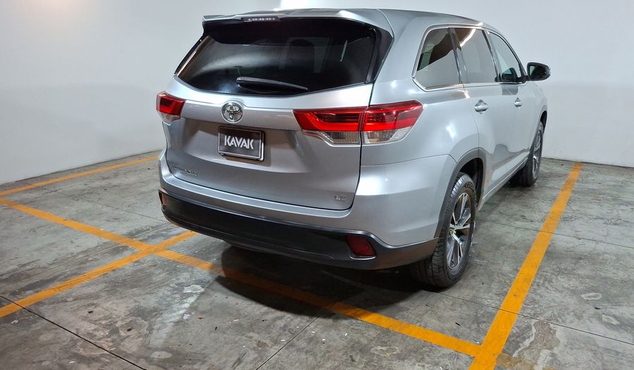 Toyota Highlander 3.5 LE AT Suv 2018