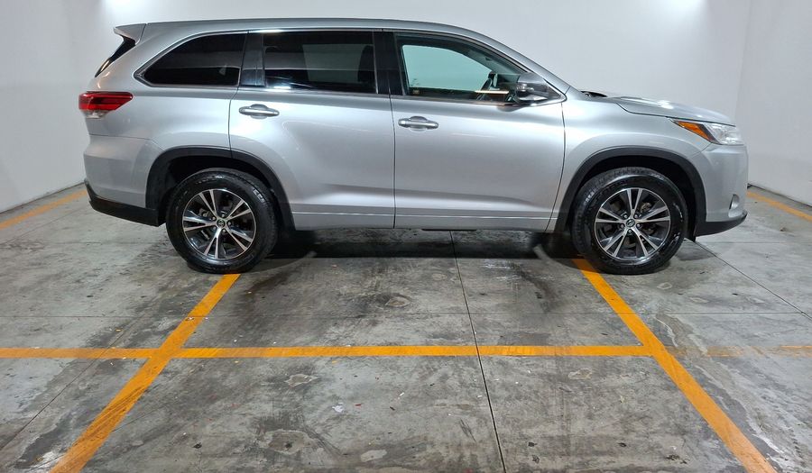 Toyota Highlander 3.5 LE AT Suv 2018