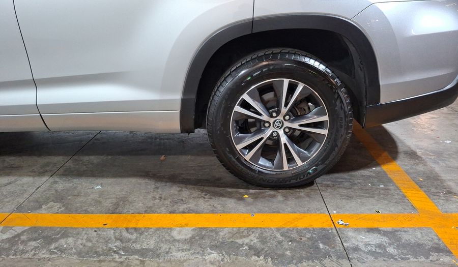 Toyota Highlander 3.5 LE AT Suv 2018