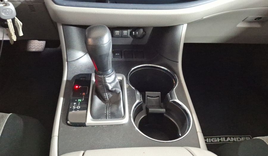 Toyota Highlander 3.5 LE AT Suv 2018