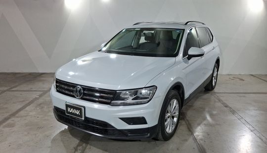 Volkswagen • Tiguan