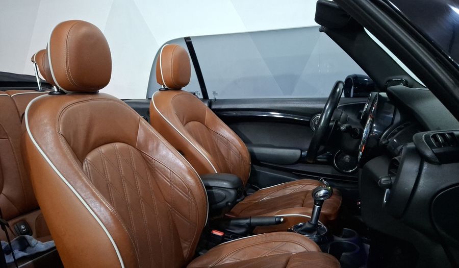 Mini Cooper S 2.0 COOPER CONVERTIBLE HOT CHILI AT Convertible 2017