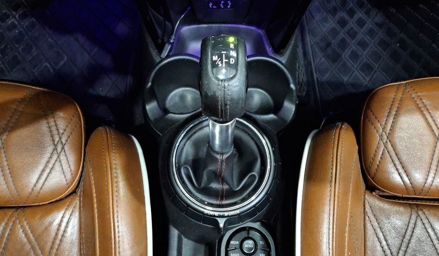 Mini Cooper S 2.0 COOPER CONVERTIBLE HOT CHILI AT Convertible 2017