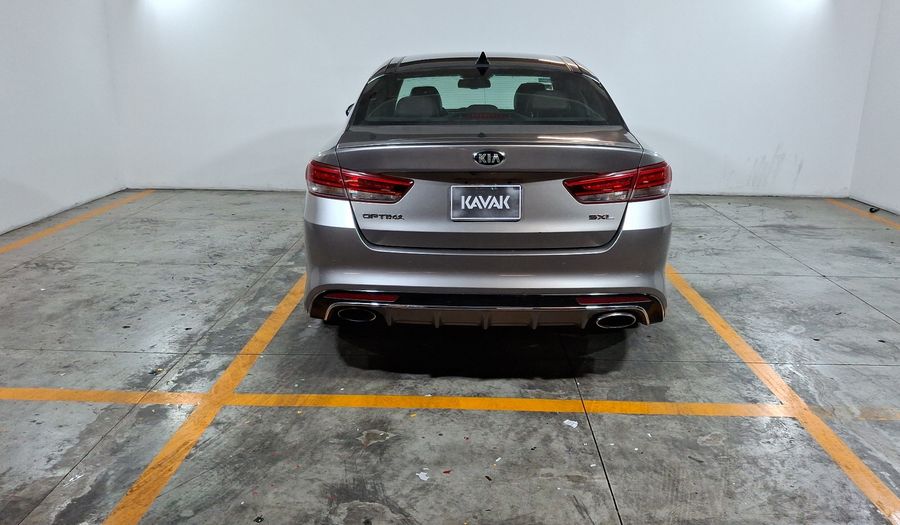 Kia Optima 2.0 TURBO GDI SXL AT Sedan 2017
