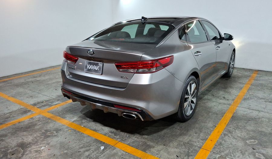 Kia Optima 2.0 TURBO GDI SXL AT Sedan 2017