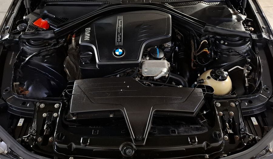 Bmw Serie 3 2.0 320IA Sedan 2014