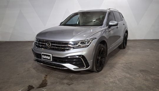 Volkswagen • Tiguan