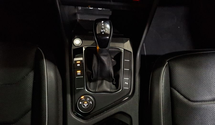 Volkswagen Tiguan 2.0 R-LINE DCT 4WD Suv 2023