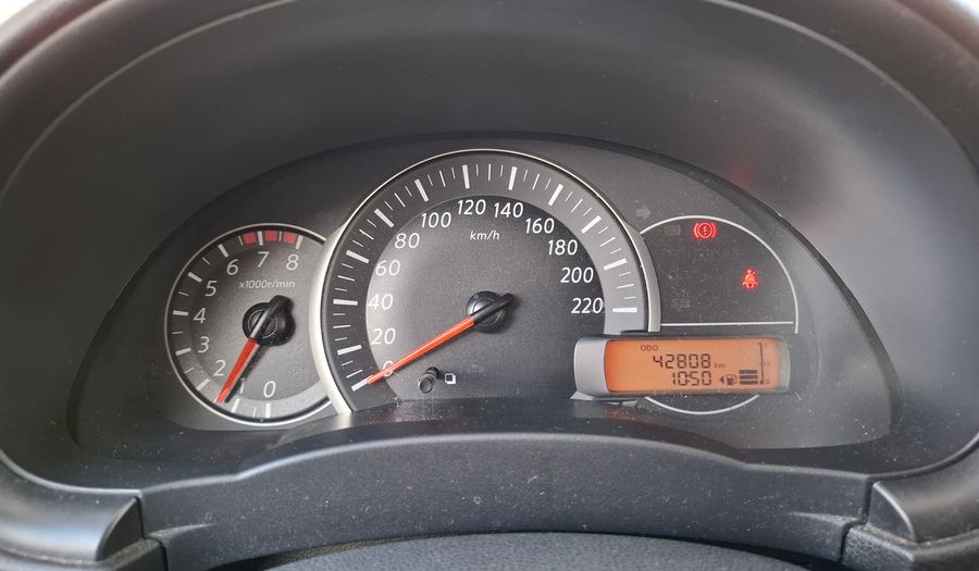 Nissan March 1.6 ADVANCE Hatchback 2018