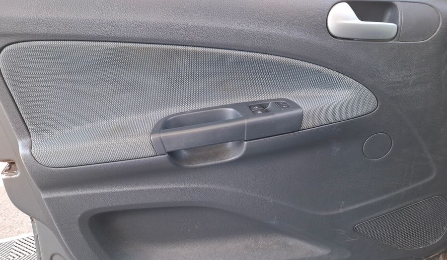 Volkswagen Gol Trend 1.6 PACK I Hatchback 2012