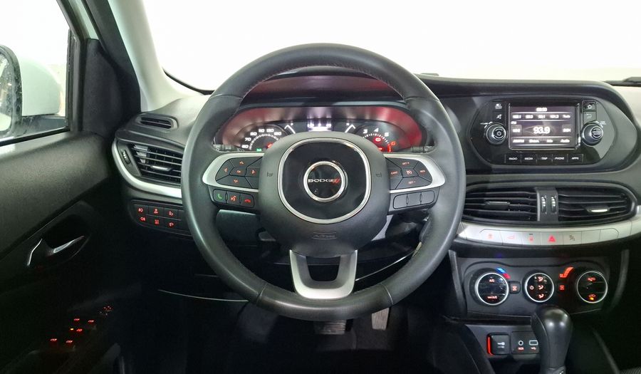 Dodge Neon 1.6 SXT AT Sedan 2018