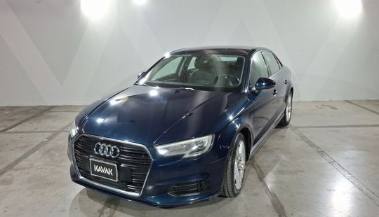 2019 • 59,137 km • Automático