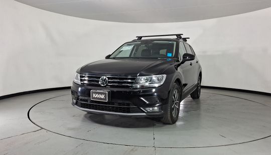Volkswagen • Tiguan