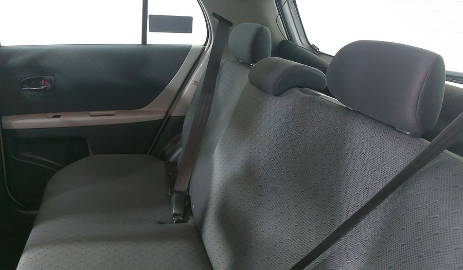 Toyota Yaris 1.5 PREMIUM AT 5PTAS Hatchback 2011