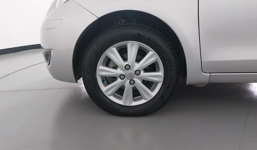 Toyota Yaris 1.5 PREMIUM AT 5PTAS Hatchback 2011