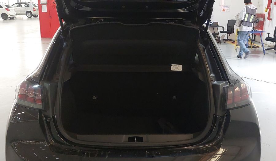 Peugeot 208 LIKE Hatchback 2023