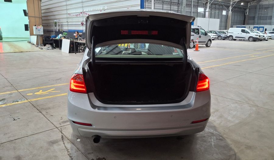 Bmw Serie 3 1.6 316I A Sedan 2014