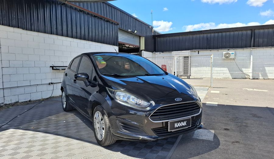 Ford Fiesta Kinetic Design 1.6 S Hatchback 2015