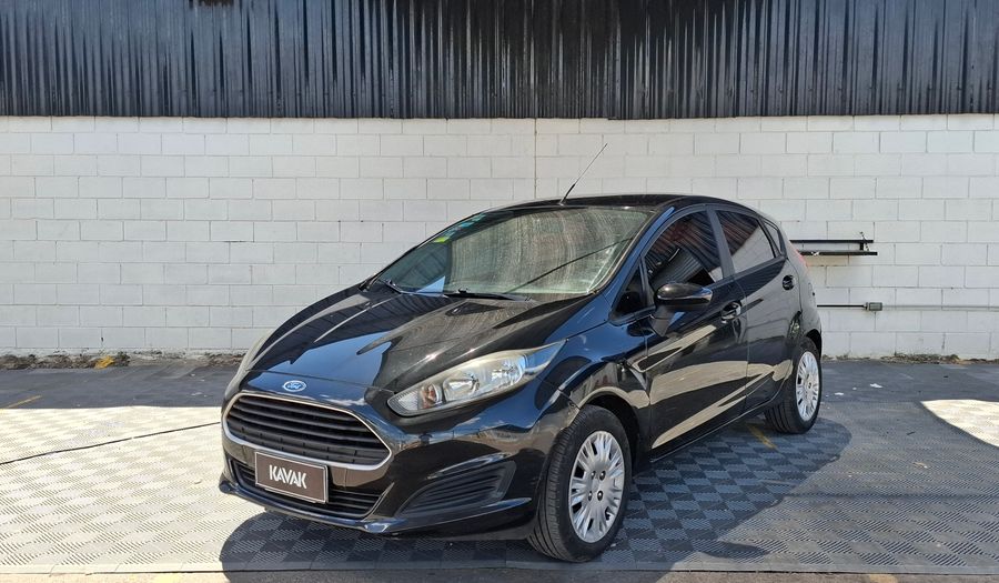 Ford Fiesta Kinetic Design 1.6 S Hatchback 2015