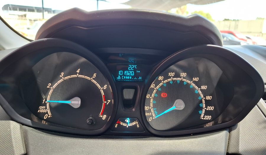 Ford Fiesta Kinetic Design 1.6 S Hatchback 2015