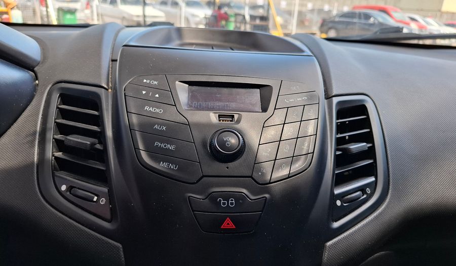 Ford Fiesta Kinetic Design 1.6 S Hatchback 2015