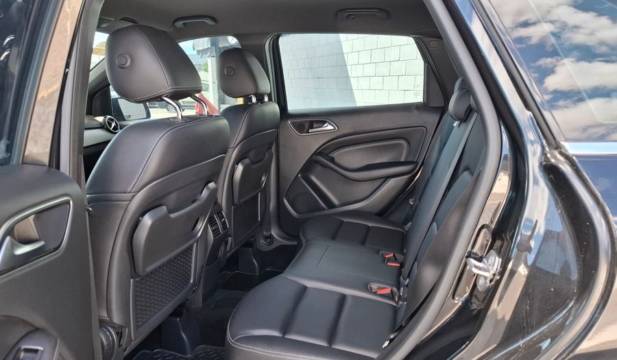 Mercedes Benz Clase B 1.6 200 CITY Minivan 2018