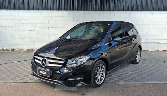 Mercedes Benz • Clase B