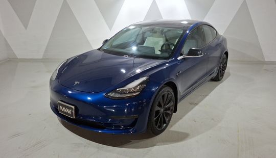 Tesla • Model 3