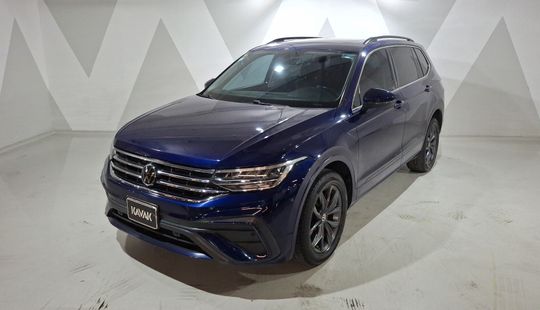 Volkswagen • Tiguan
