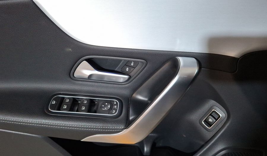 Mercedes Benz Clase Cla 1.3 CLA 200 PROGRESSIVE DCT Coupe 2022