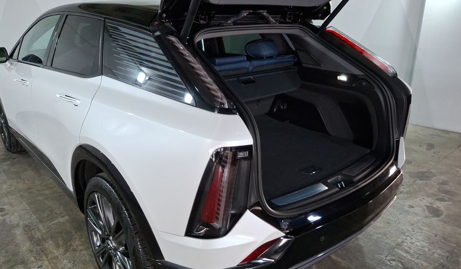 Cadillac Optiq BEV 85KWH SPORT 3 BLACK ROOF C AUTO AWD Suv 2025