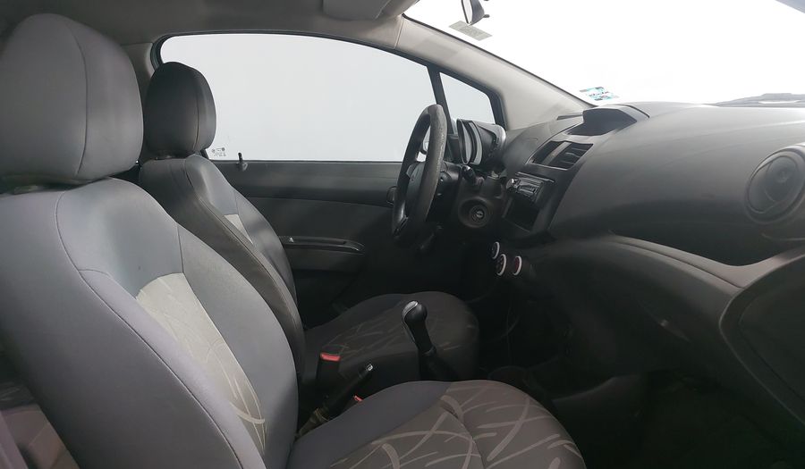 Chevrolet Spark 1.2 LT B MT Hatchback 2015