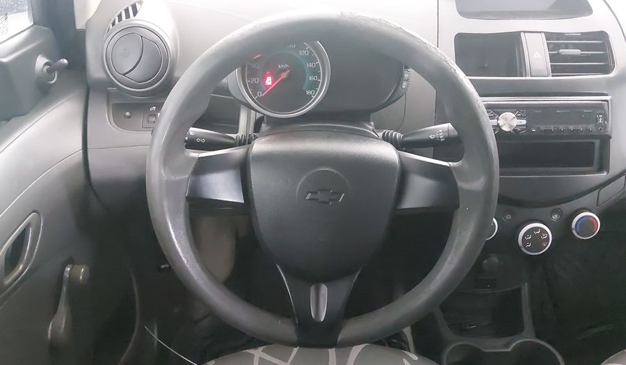 Chevrolet Spark 1.2 LT B MT Hatchback 2015