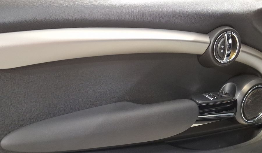 Mini Cooper S 2.0 COOPER HOT CHILI Hatchback 2017