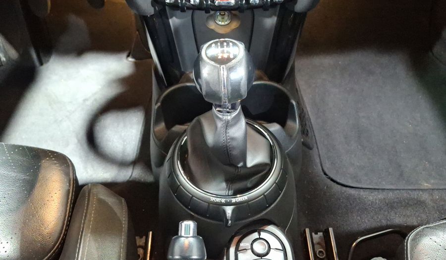 Mini Cooper S 2.0 COOPER HOT CHILI Hatchback 2017