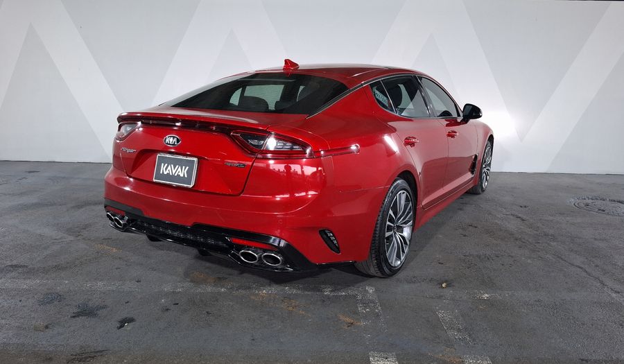 Kia Stinger 2.0 GT-LINE AUTO Hatchback 2018