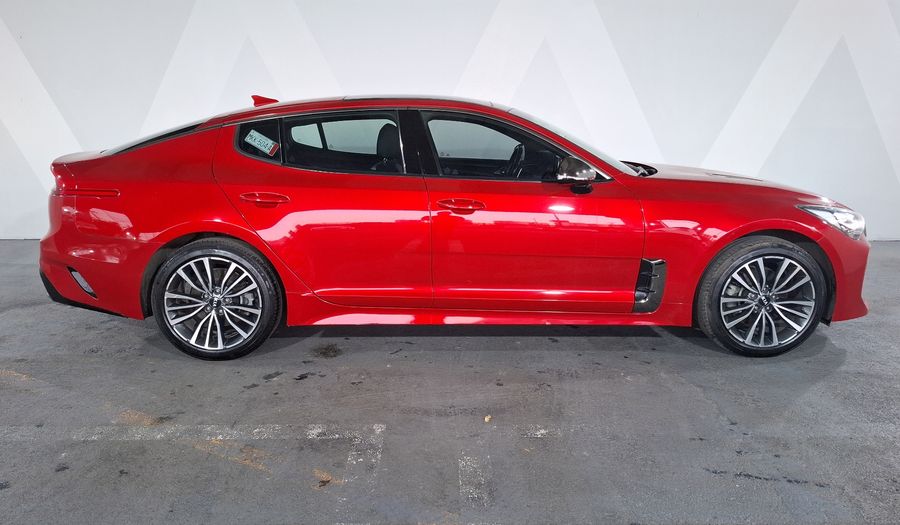 Kia Stinger 2.0 GT-LINE AUTO Hatchback 2018