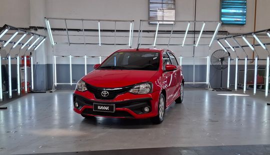 Toyota • Etios