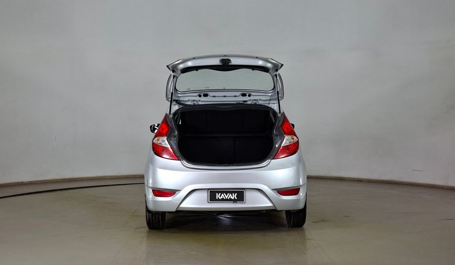 Hyundai Accent 1.4 RB GL AB Hatchback 2013