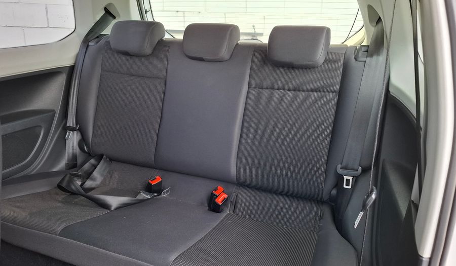 Volkswagen Up 1.0 HIGH UP Hatchback 2015