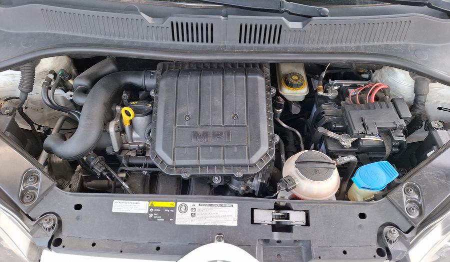 Volkswagen Up 1.0 HIGH UP Hatchback 2015