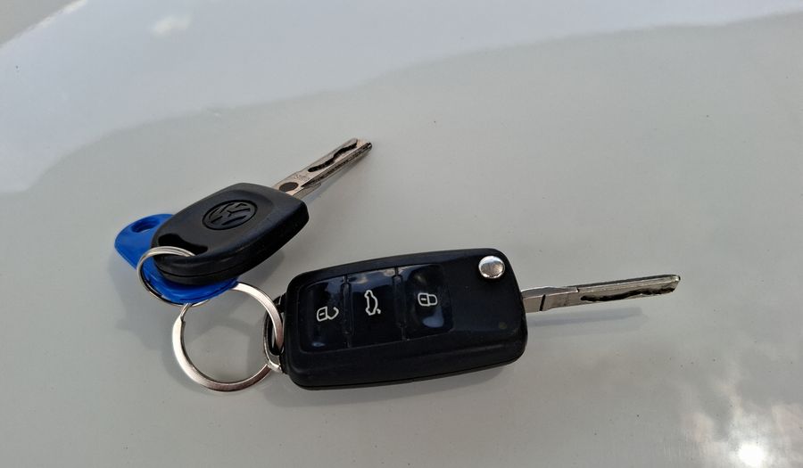 Volkswagen Up 1.0 HIGH UP Hatchback 2015